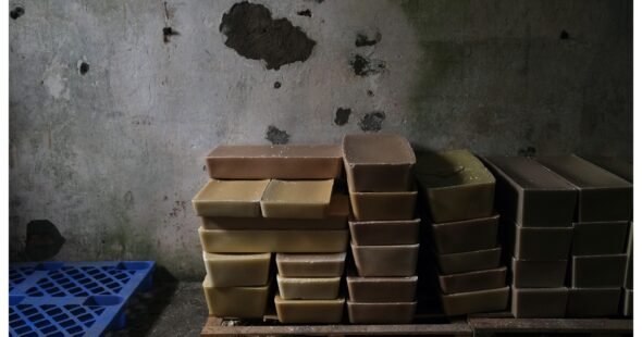 Apkasų žvakių gamyba